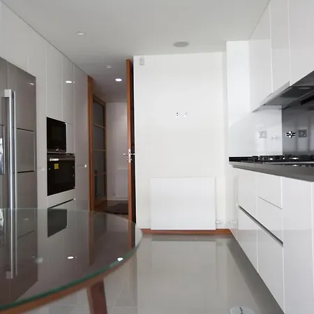 Luxury 3854